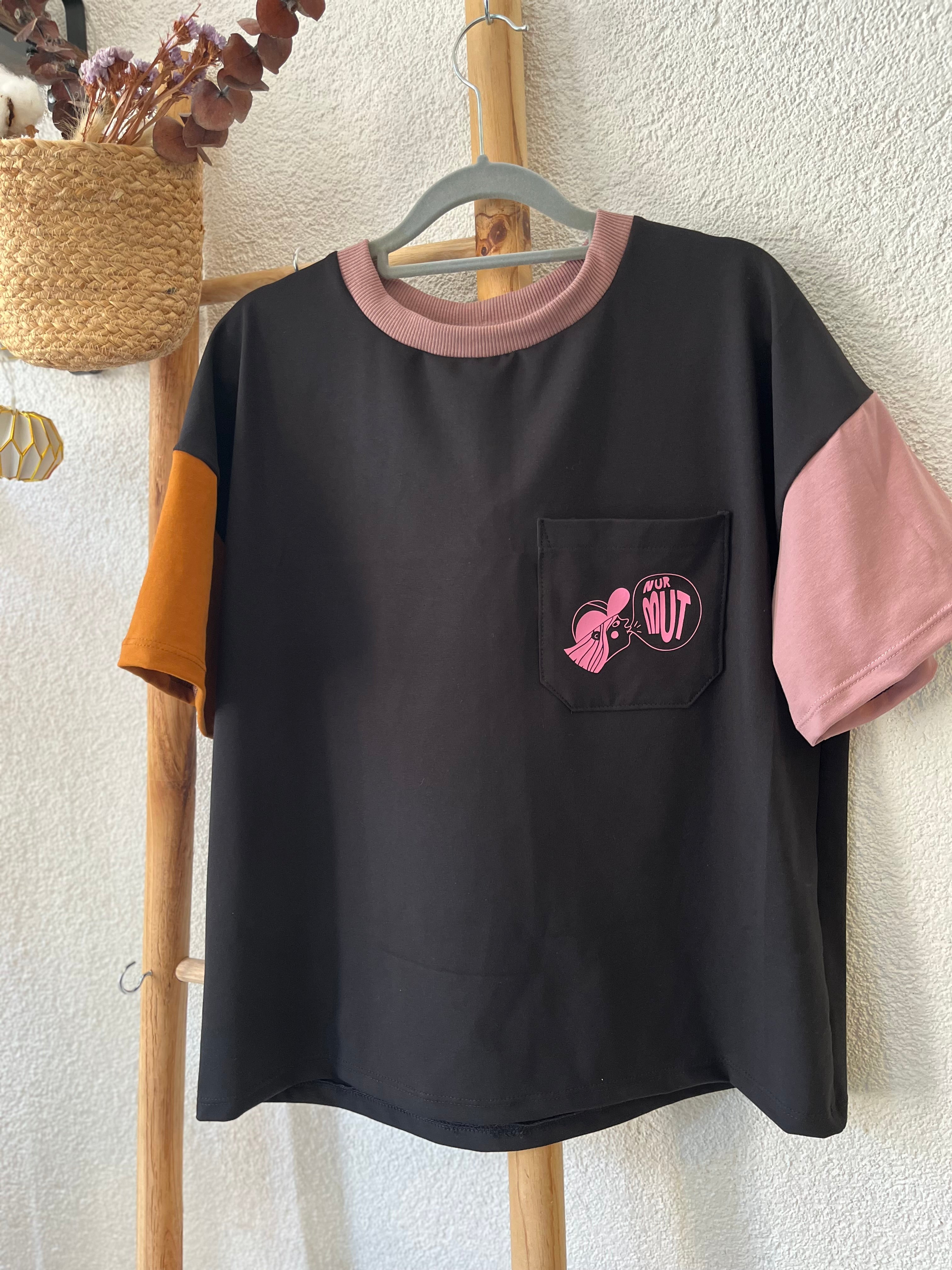 Oversized T-Shirt „Mutig“