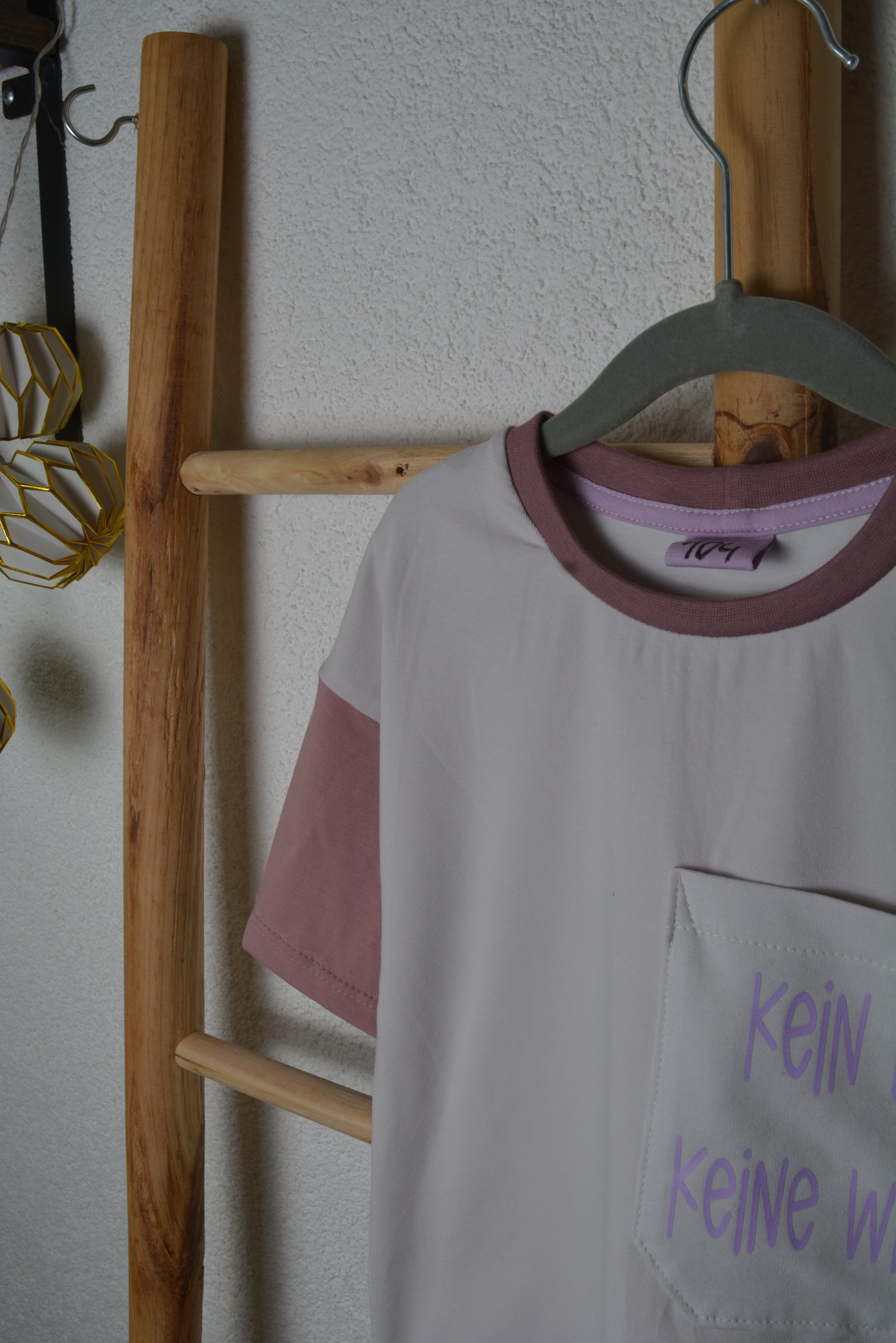 KEIN EIS. KEINE WITZE. Oversized Shirt Flieder