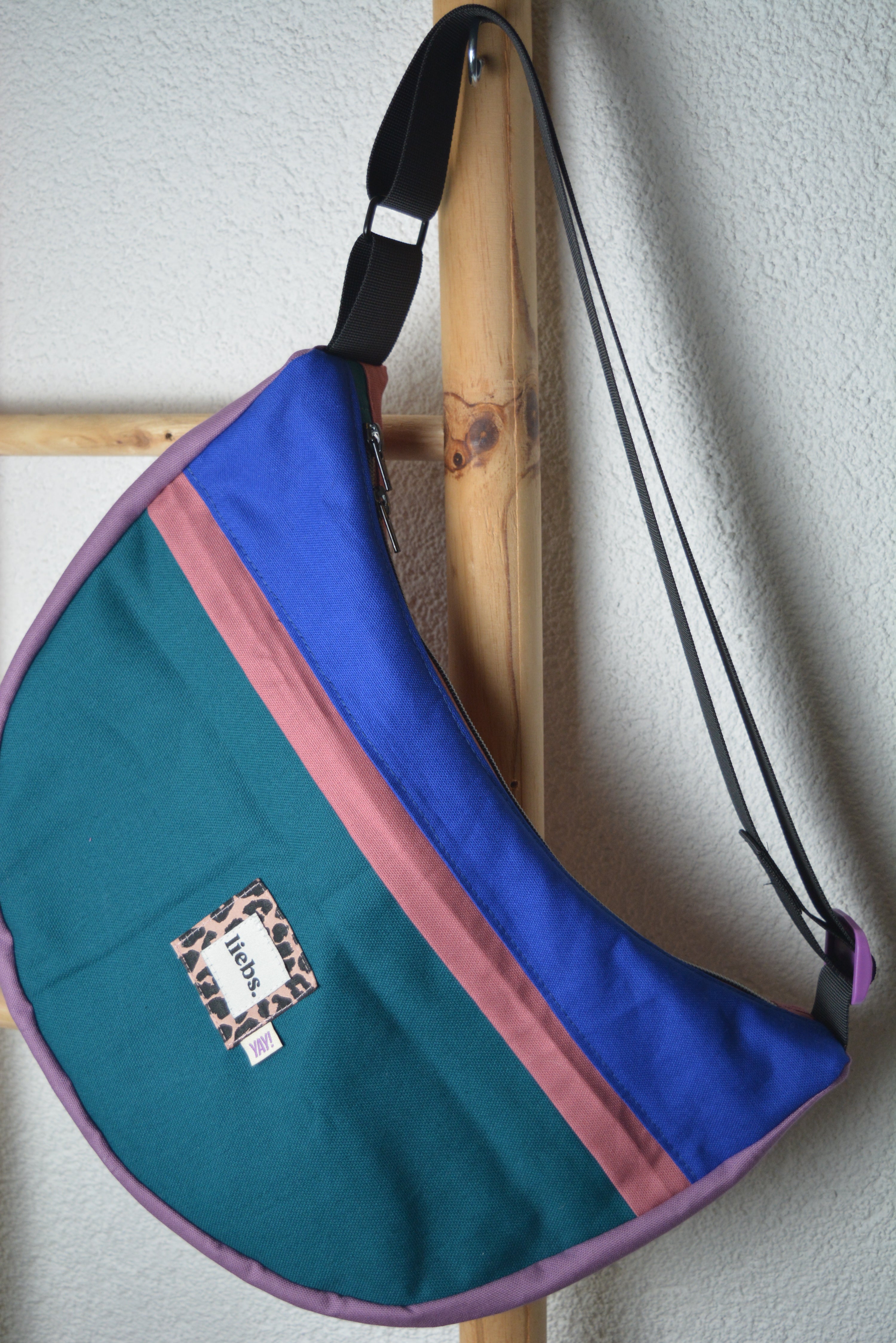 Halbmond Tasche "Ocean Pop"