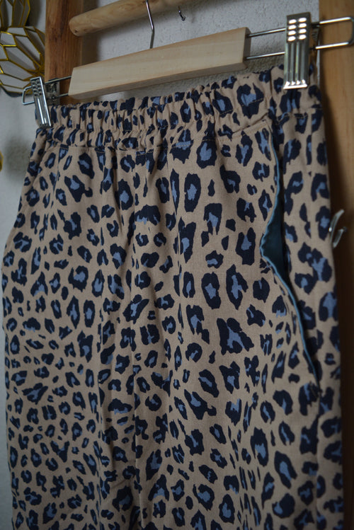 Blue Leo Hose