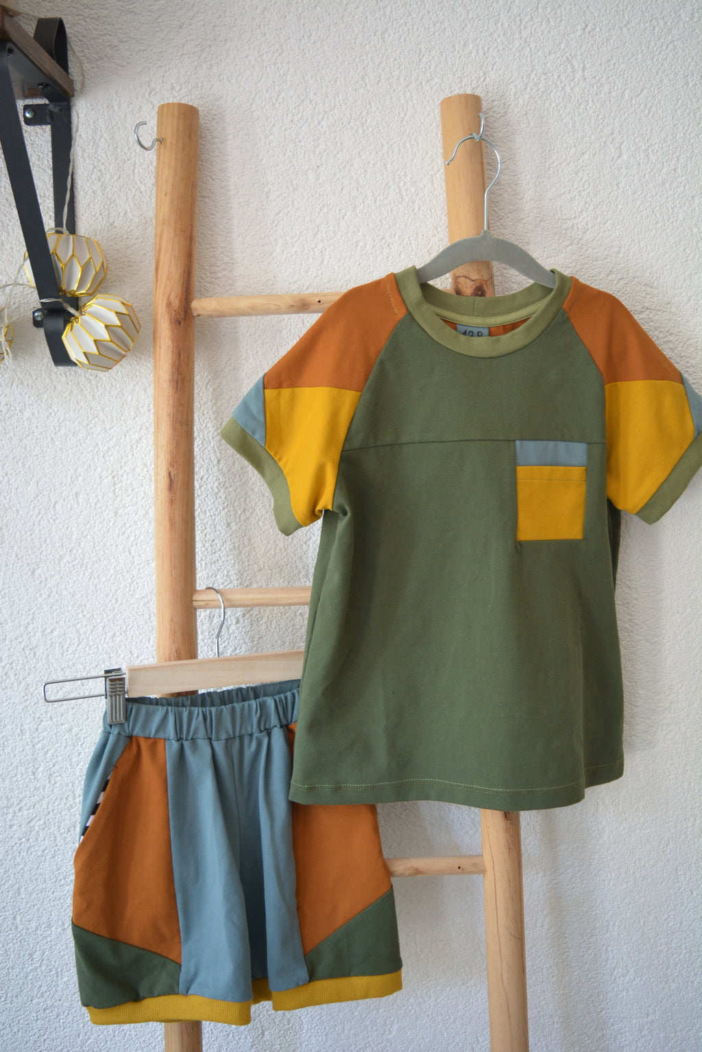 Waldabenteuer Colorblock Shorts
