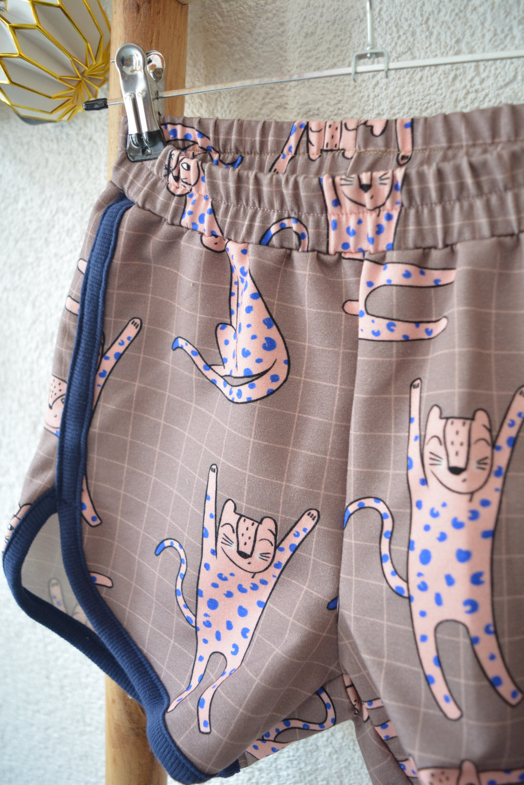 Leopardenbande Retro Shorts
