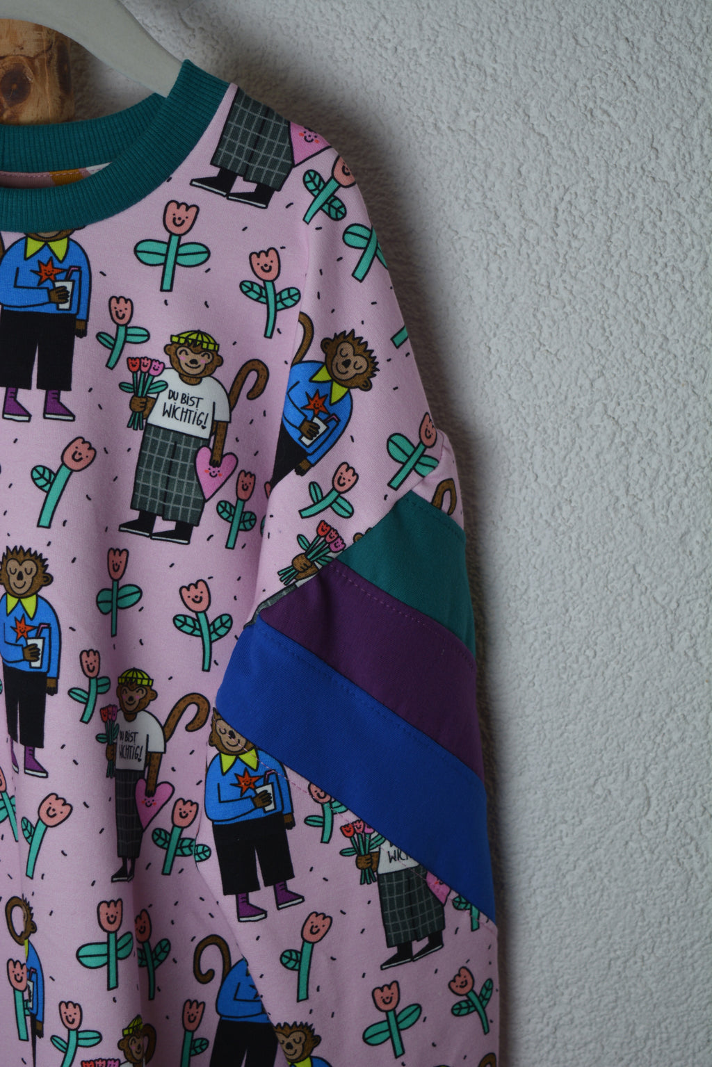 Wichtig Sweater