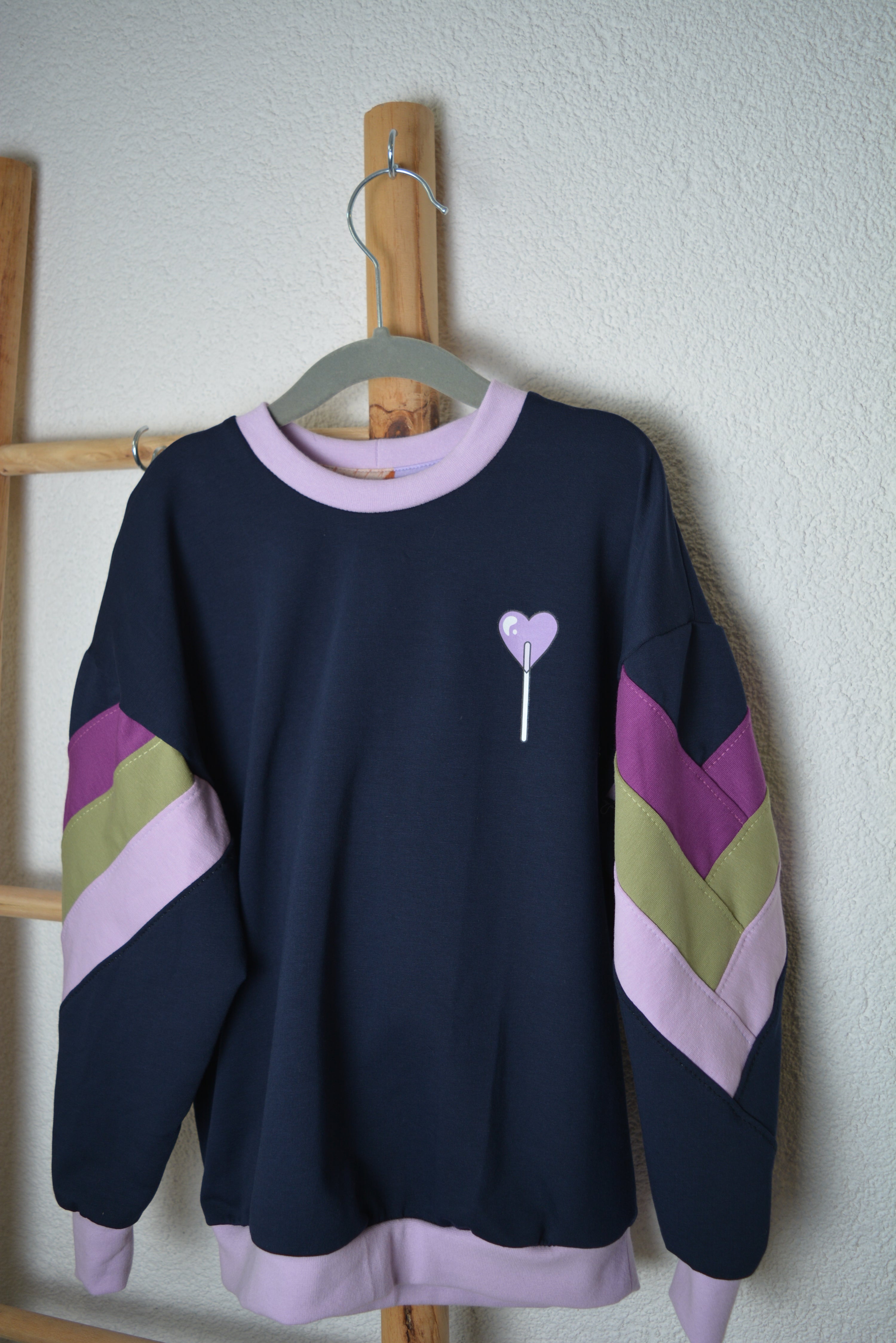 Kinder Sweater „Sweet Heart“ – Oversized Unisex Gr.116