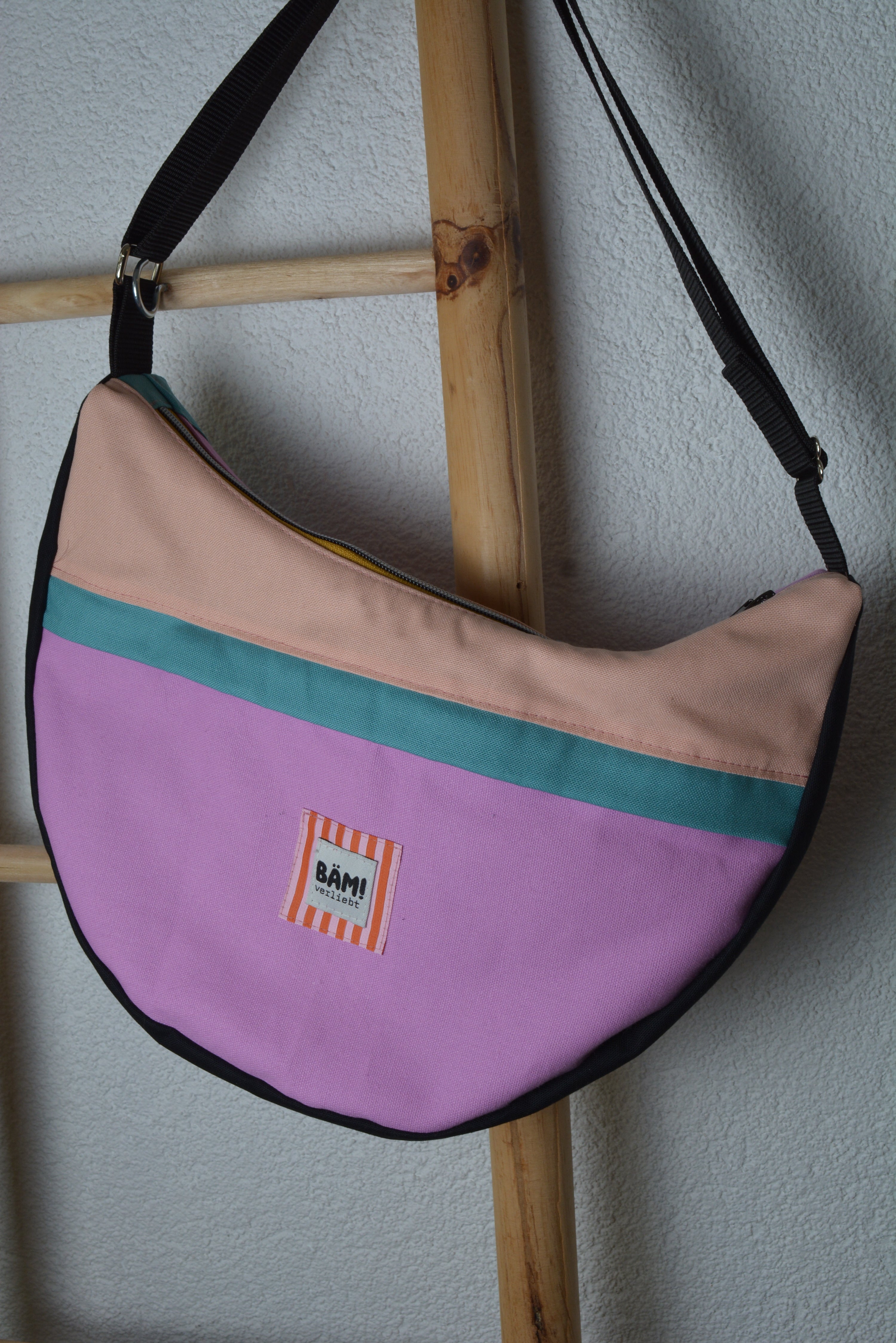 Half Moon Bag "Sol"