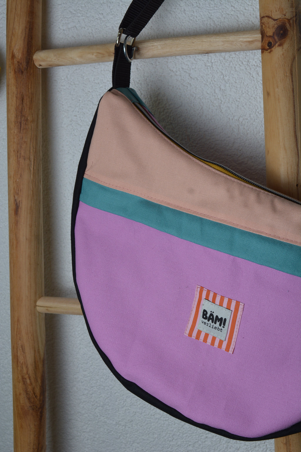 Half Moon Bag "Sol"
