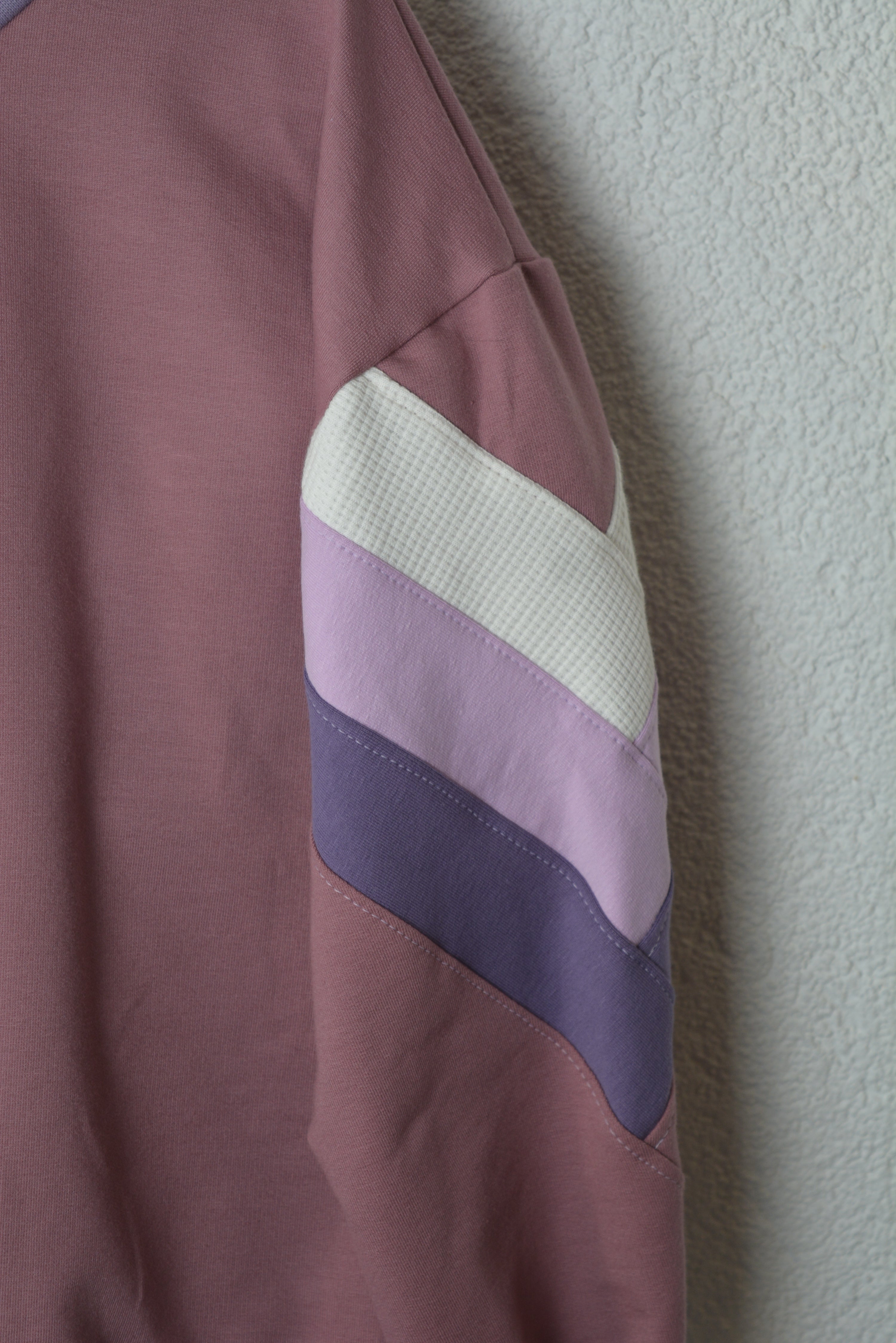 LILAC LINES Sweater