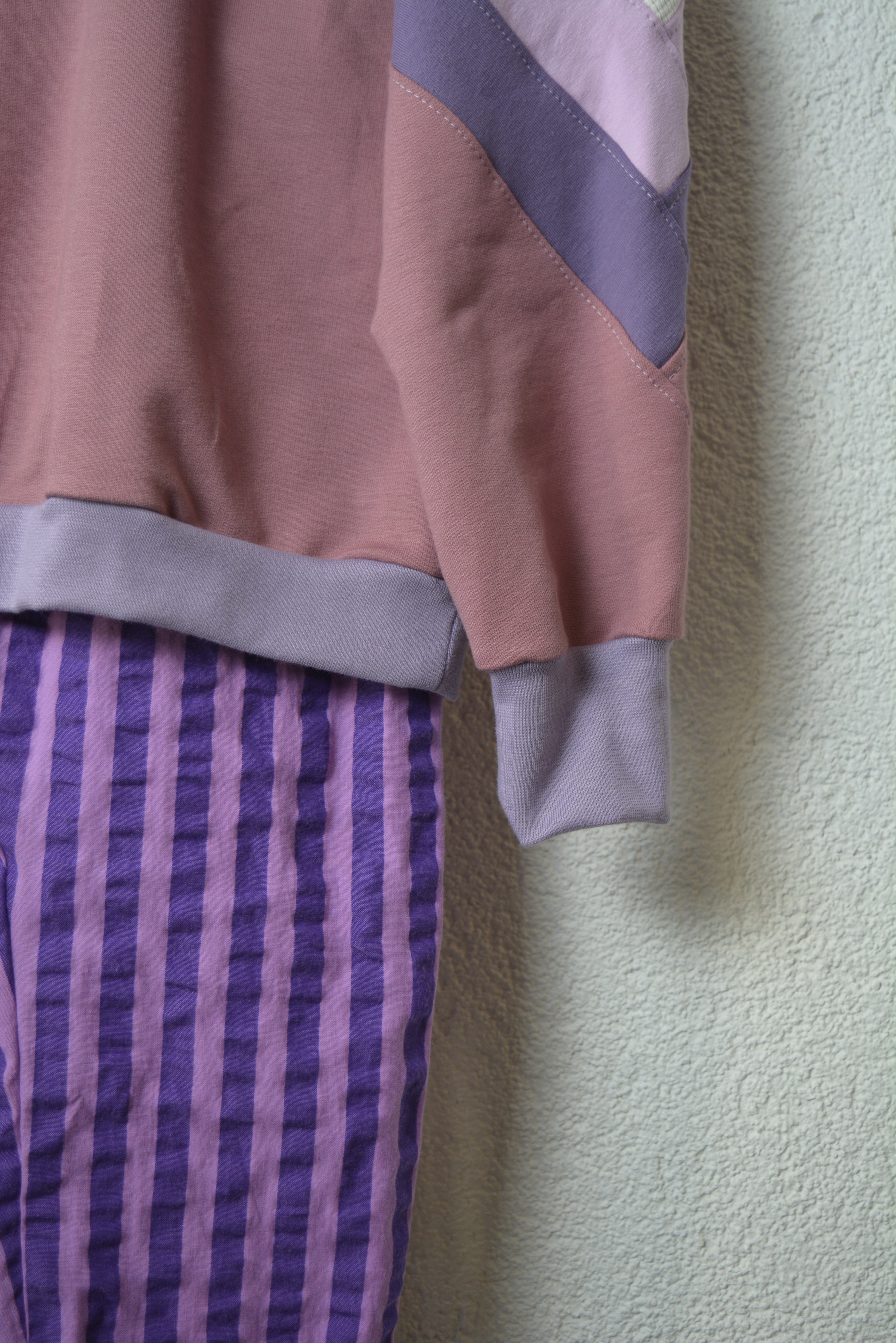 LILAC LINES Sweater